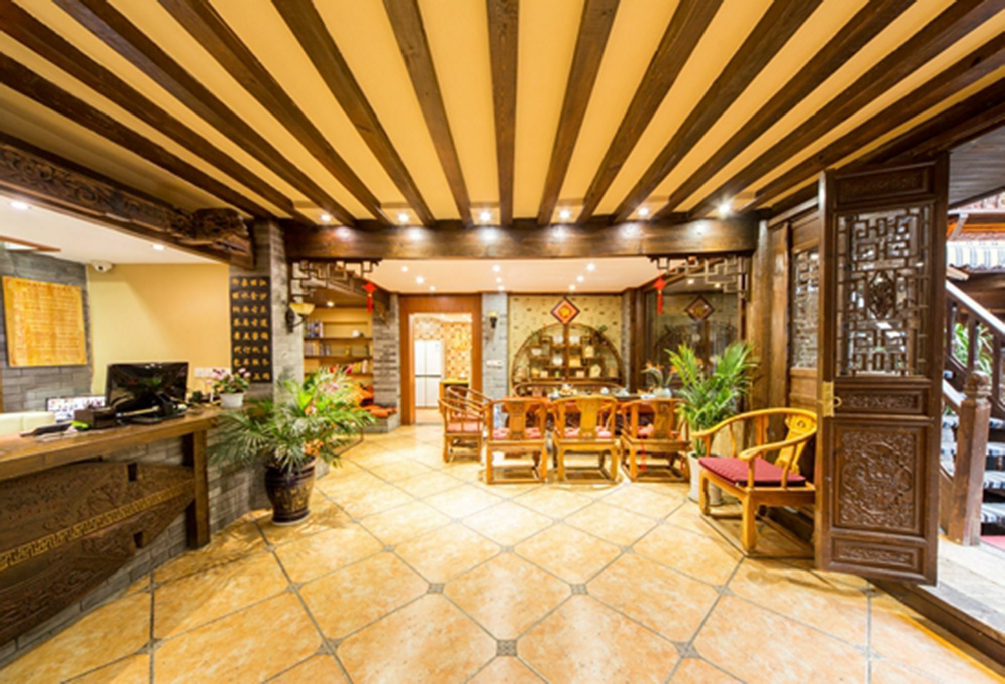 He Mu Ju Inn Zhongyi Branch Ліцзян Екстер'єр фото