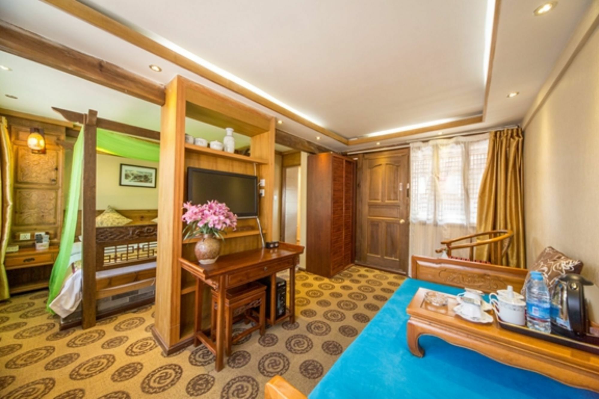 He Mu Ju Inn Zhongyi Branch Ліцзян Екстер'єр фото