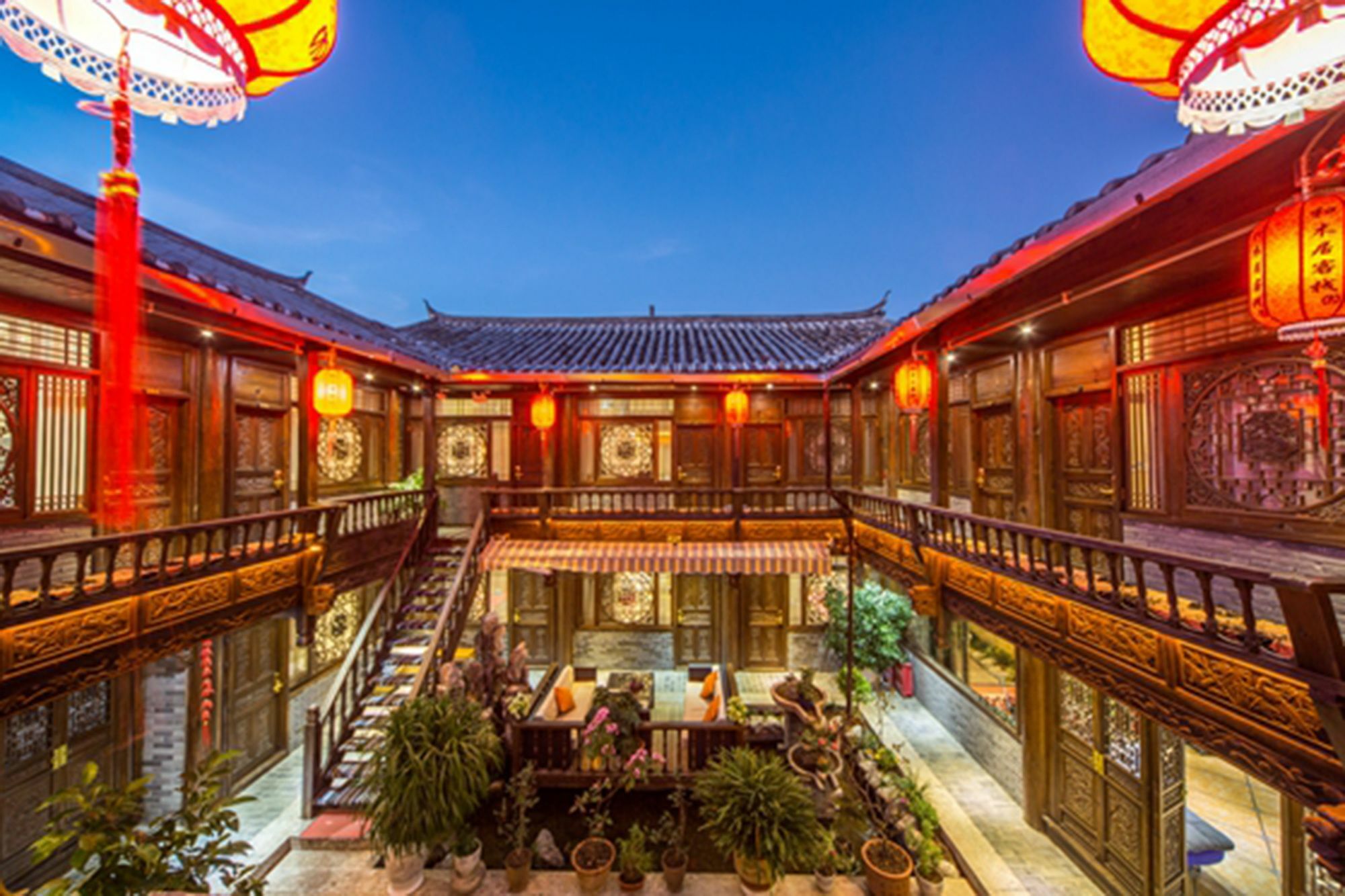 He Mu Ju Inn Zhongyi Branch Ліцзян Екстер'єр фото