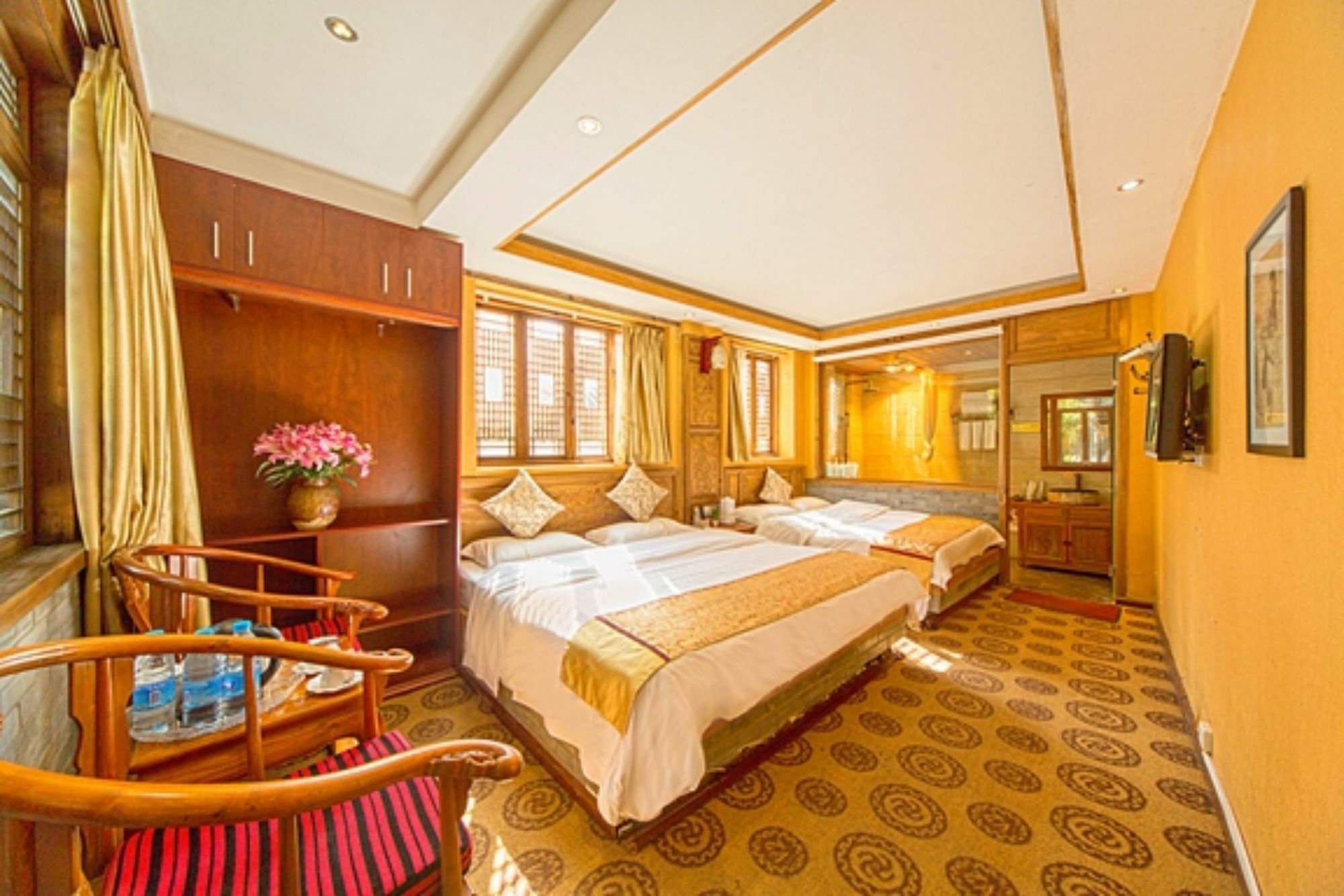 He Mu Ju Inn Zhongyi Branch Ліцзян Екстер'єр фото